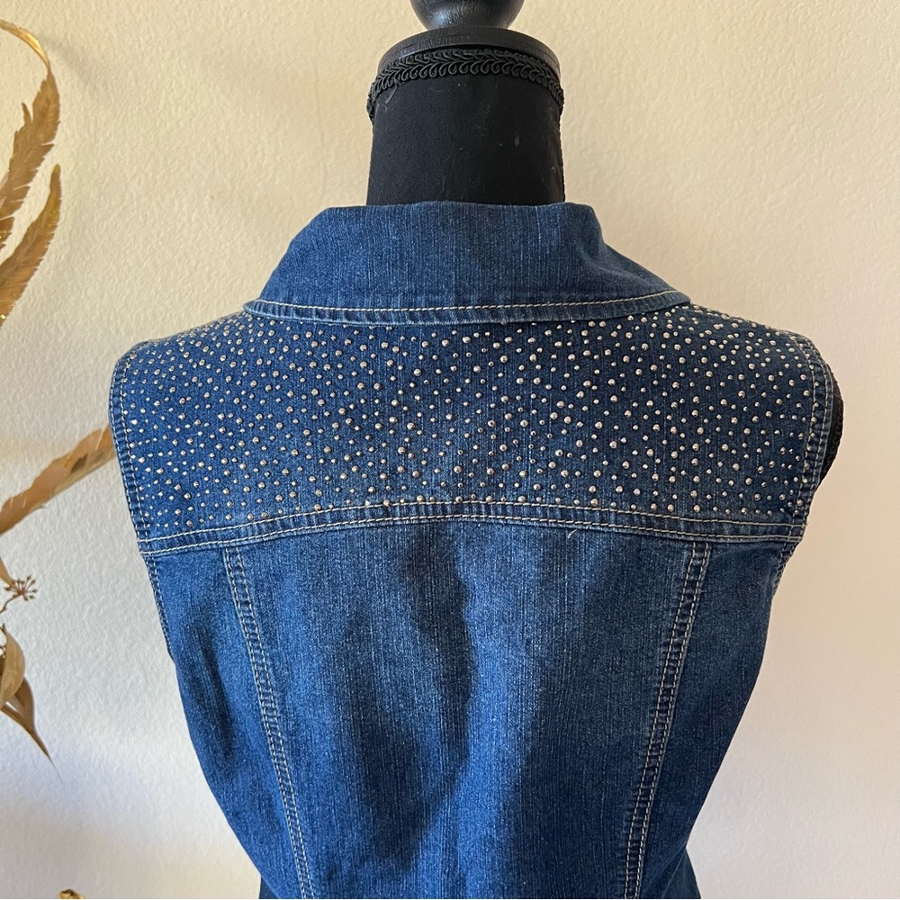 Baccini Cotton Sleeveless Denim Vest w Rhinestone Accent Medium NWOT - Picture 5 of 12